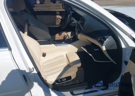 2021 BMW 330I z USA, uszkodzony, nr VIN 3MW5R1J02M8C07952